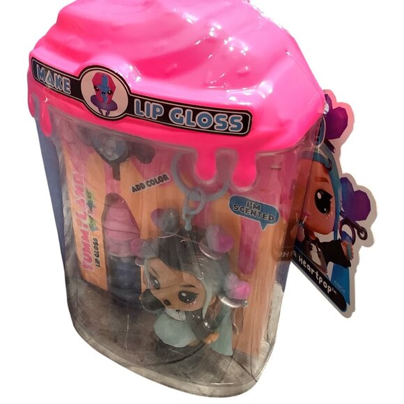 Yummi-Land Sour Sweeties Make Lip Gloss Set With Doll & Scented Lip Balm 2025 - Picture 6 of 6